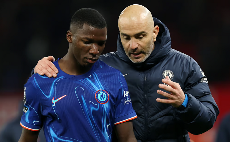 paul-scholes-bi-phan-ung-du-doi-vi-danh-gia-thap-moises-caicedo